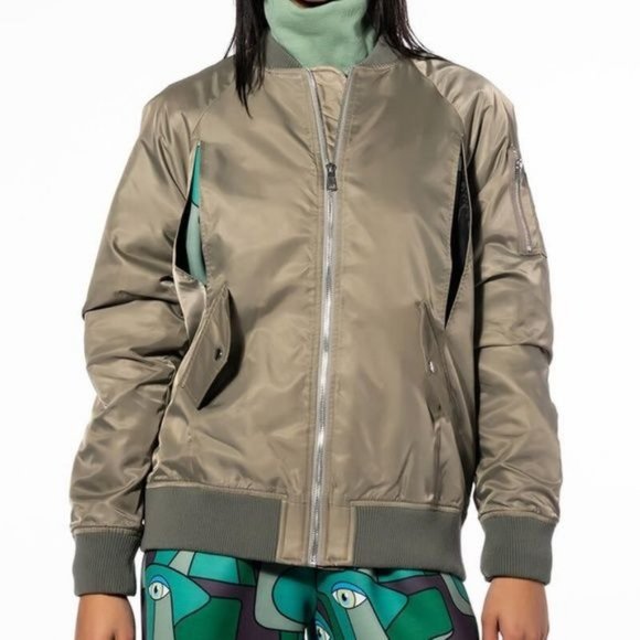 Miz Catching Flights: Olive Poncho Bomber - Picture 8 of 17